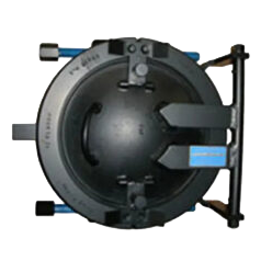 Top view of a quick opening closure device, featuring a circular design with locking mechanisms and adjustable handles, ideal for secure sealing in various applications.